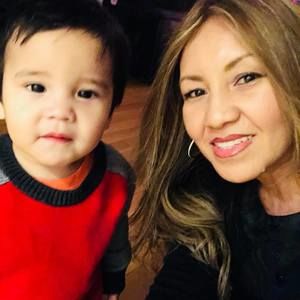 Meet your Posher, Yolanda